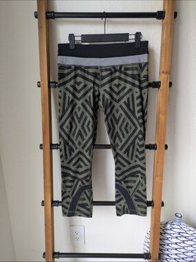 lululemon athletica Olive Green and Black Geometric Leggings - Size 6